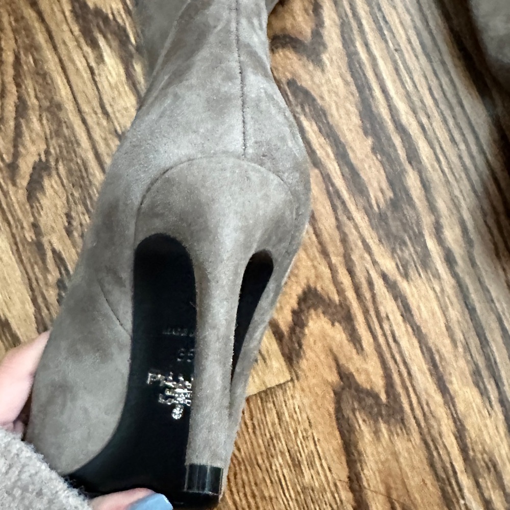 Prada suede over the knees boots - Picture 9 of 10